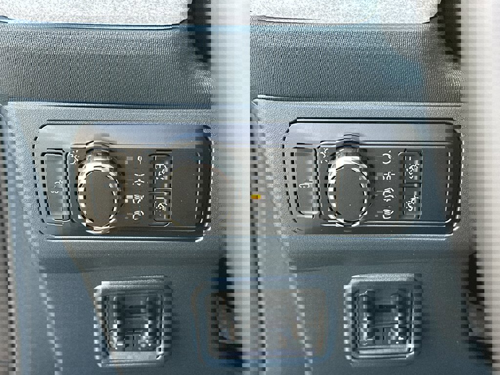 New 2025 Ford Maverick XLT w/ XLT Luxury Package image 27