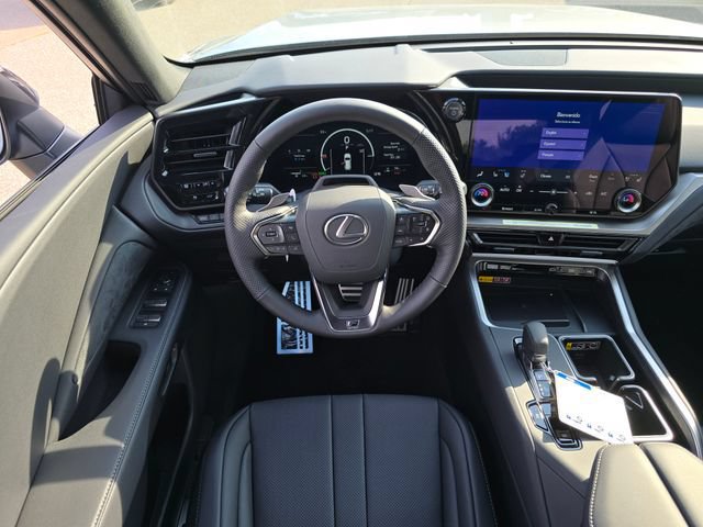 New 2026 Lexus TX 500h AWD w/ Technology Package image 4