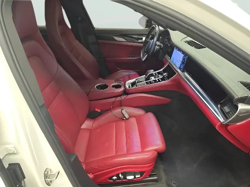 Used 2018 Porsche Panamera 4 AWD/4WD image 7