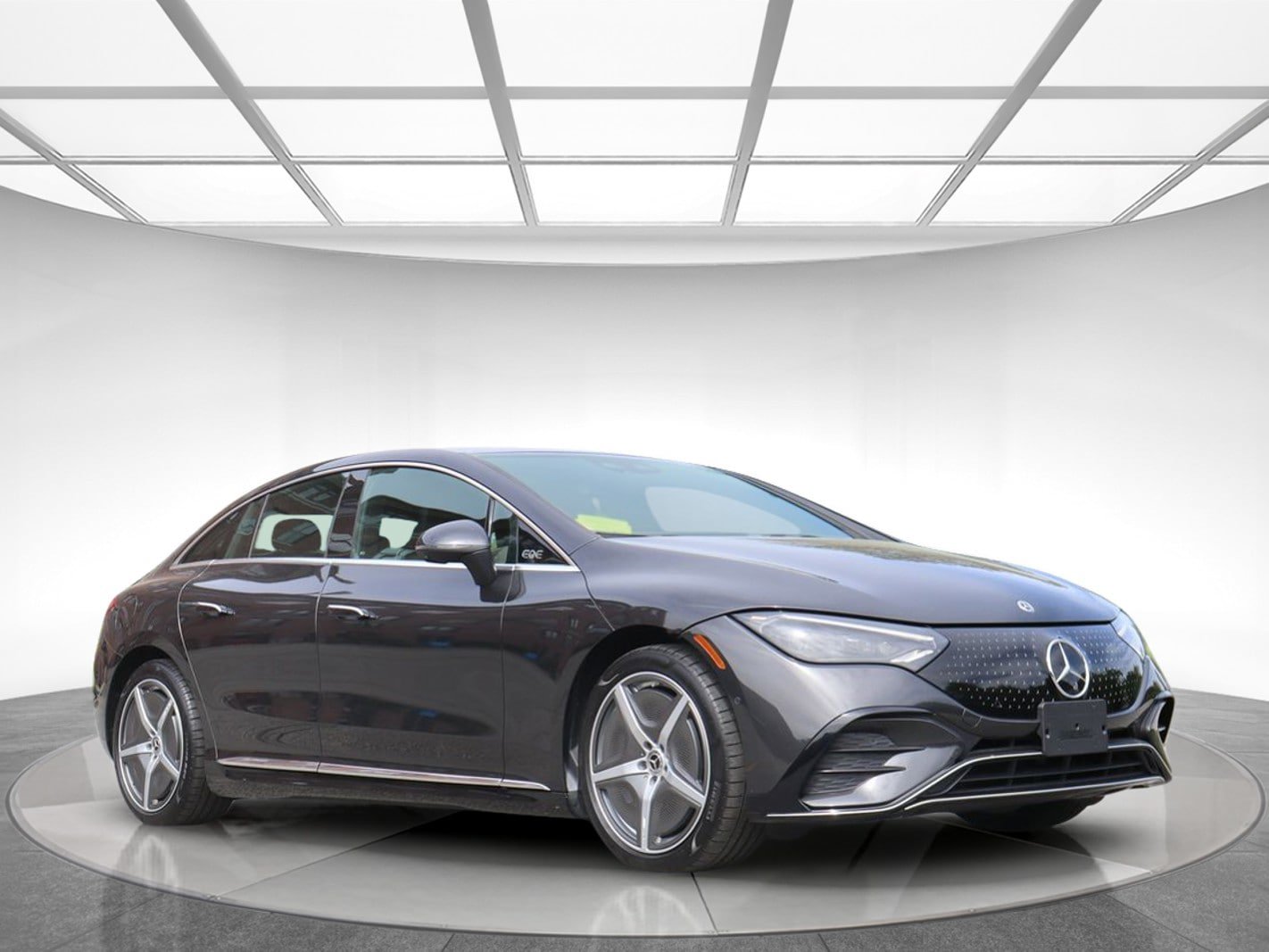 Used 2023 Mercedes-Benz EQE 350+ 4MATIC Sedan image 3