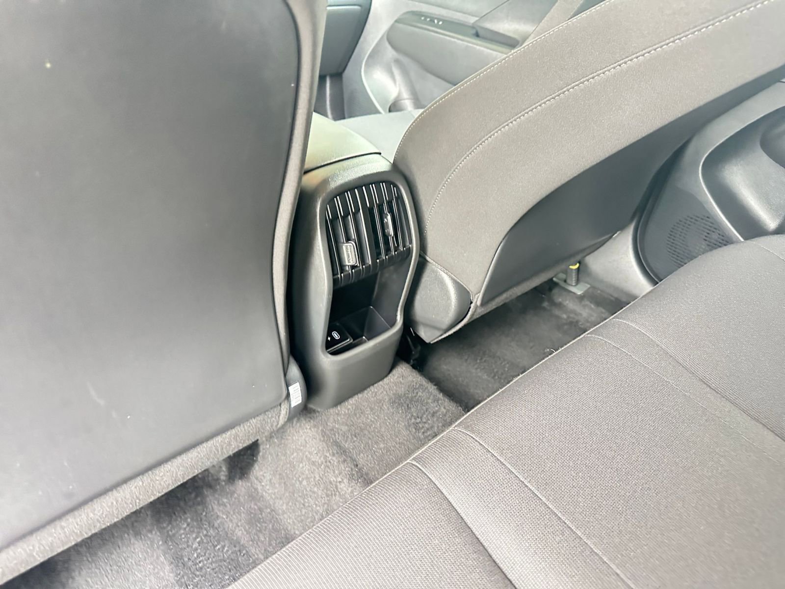 Used 2025 Hyundai Kona SEL image 24