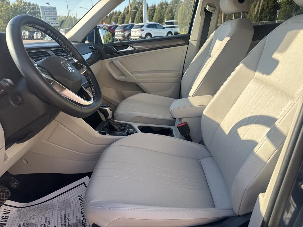 Used 2022 Volkswagen Tiguan SE image 7