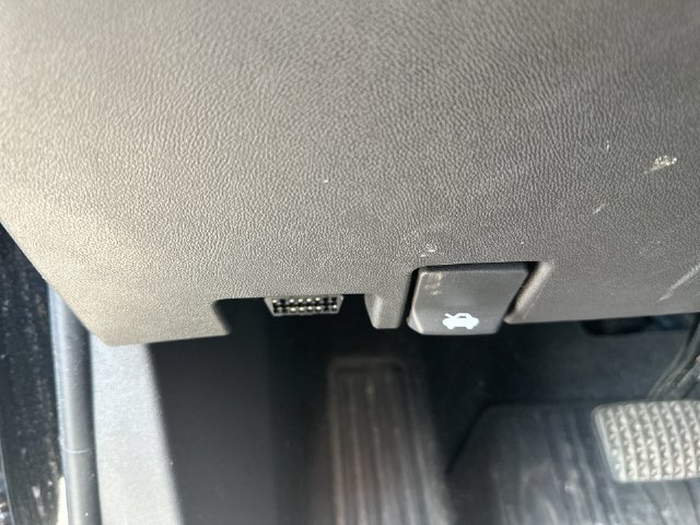 Used 2024 GMC Terrain SLE FWD image 56