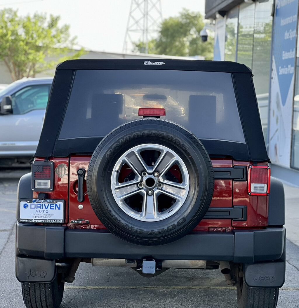 Used 2010 Jeep Wrangler Unlimited Sport AWD/4WD image 24