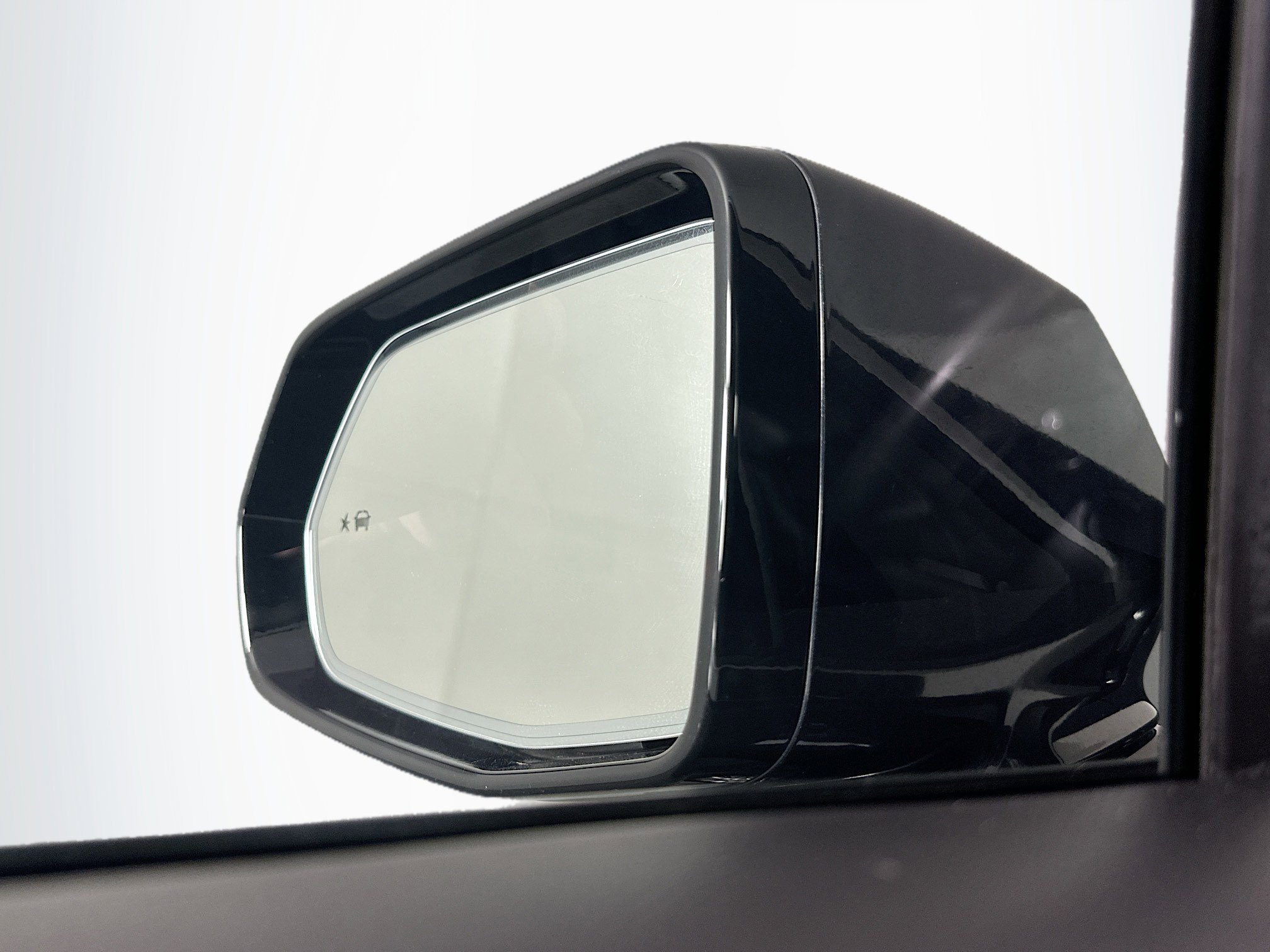 Used 2023 Cadillac XT4 Premium Luxury image 16