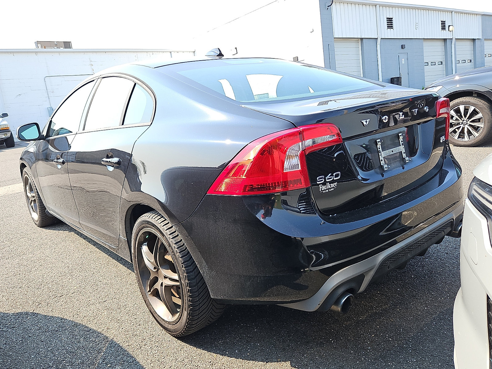 Used 2018 Volvo S60 T5 Dynamic w/ Vision Package FWD image 6