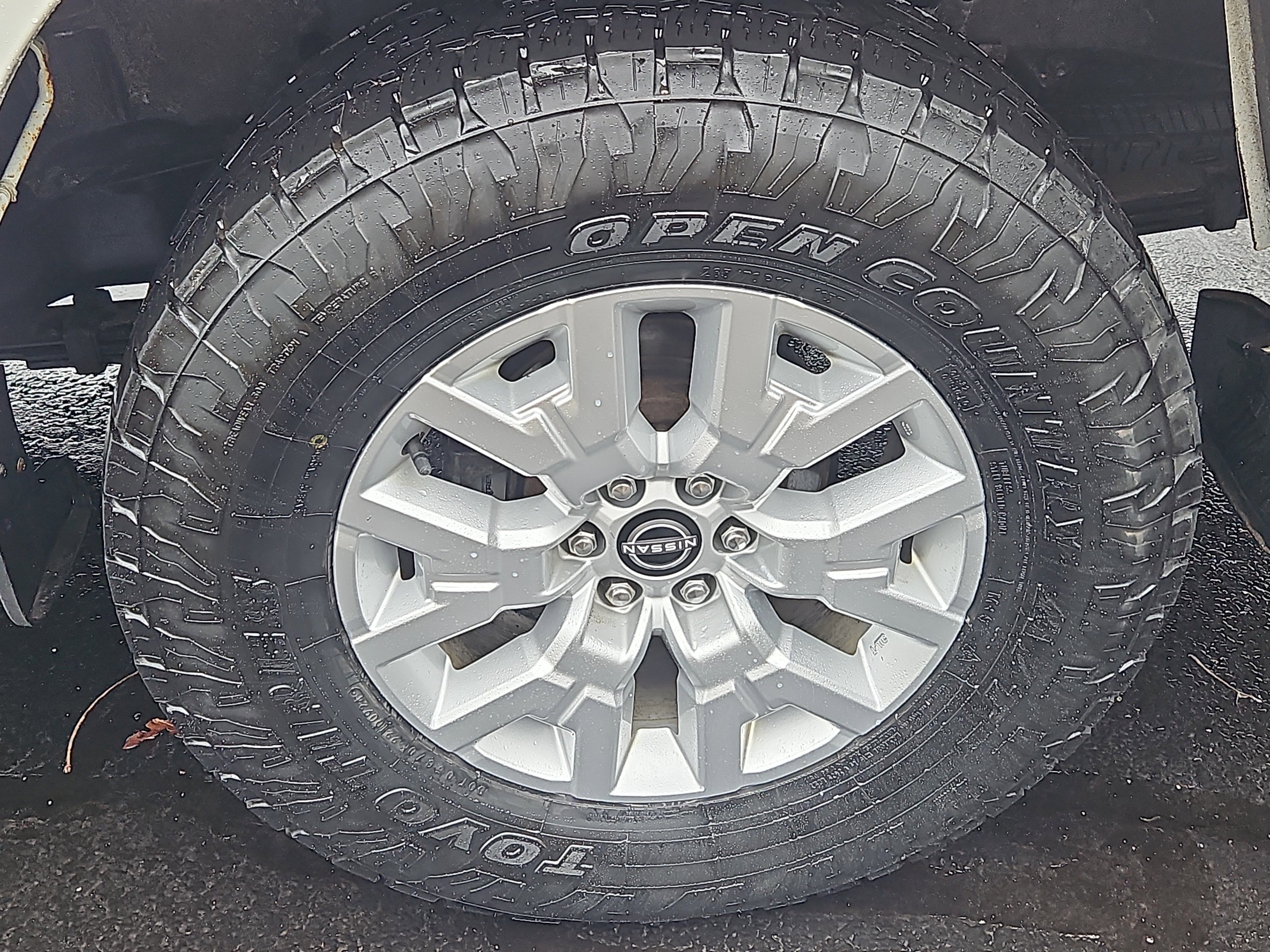 Used 2022 Nissan Frontier SV w/ Technology Package image 22