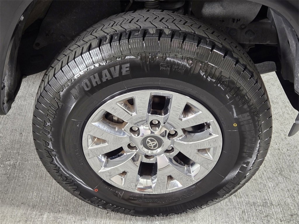 Used 2022 Toyota Tacoma SR5 image 9