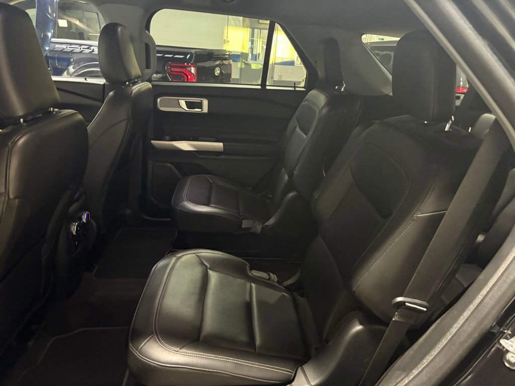Used 2023 Ford Explorer XLT w/ Equipment Group 202A image 21