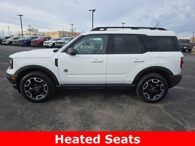 Used 2023 Ford Bronco Sport Outer Banks image 2