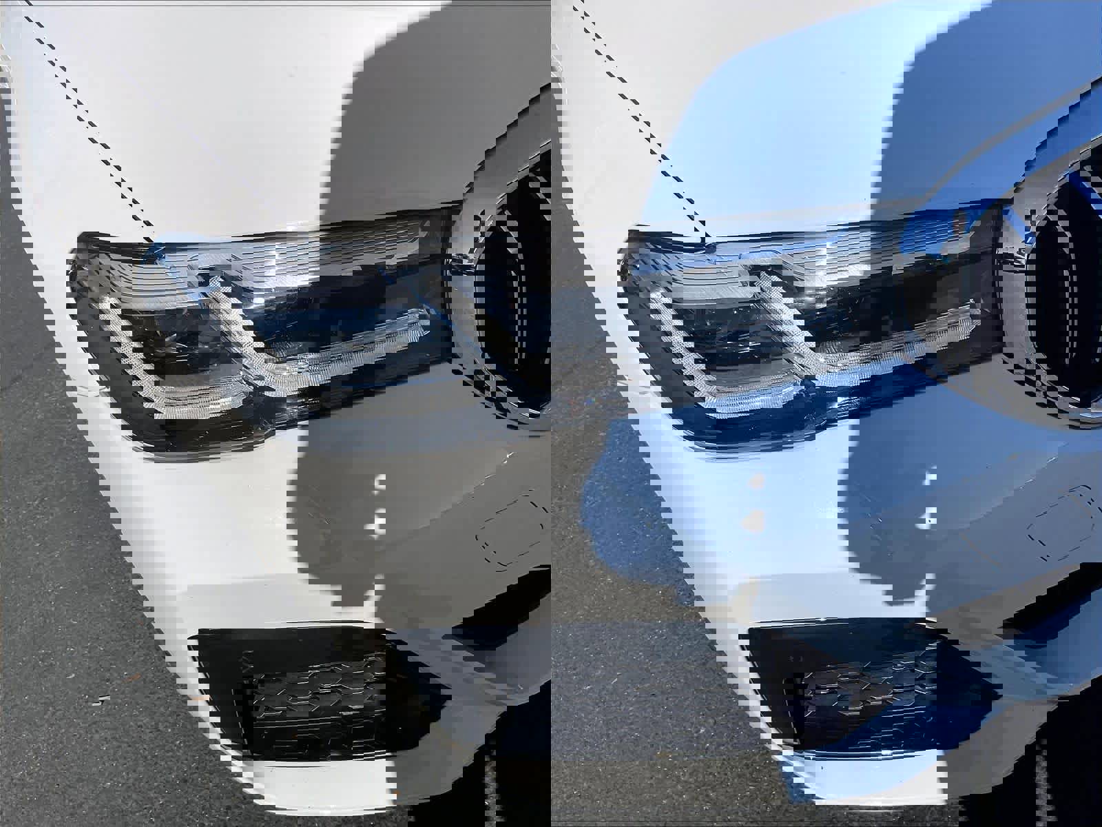 Used 2023 BMW 530e xDrive w/ M Sport Package image 29