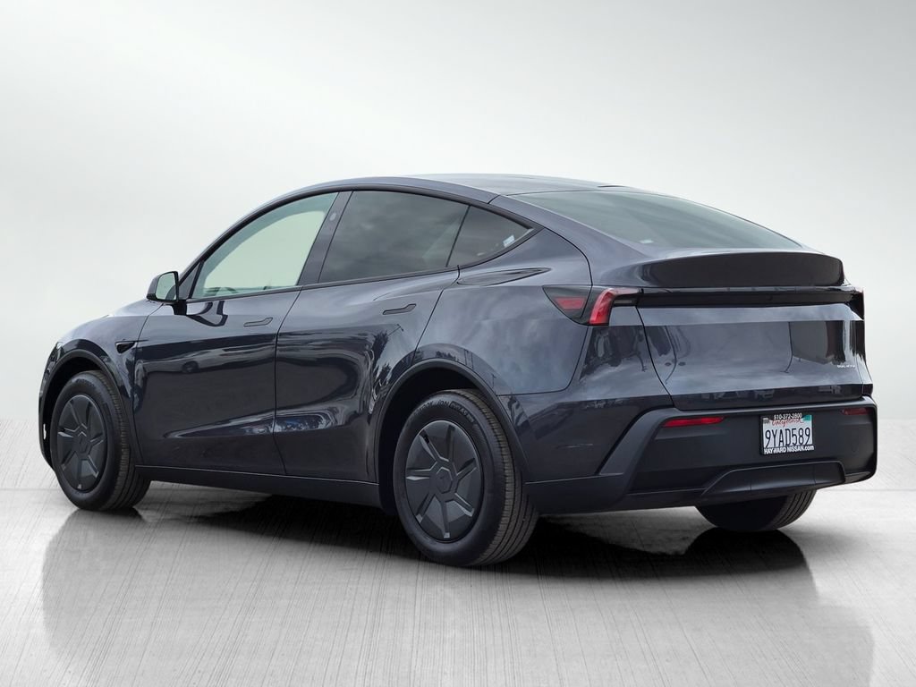 Used 2026 Tesla Model Y AWD image 6