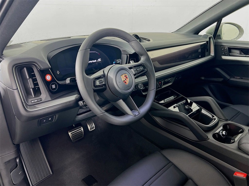 New 2026 Porsche Cayenne S image 4