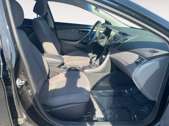 Used 2015 Hyundai Elantra SE FWD image 14