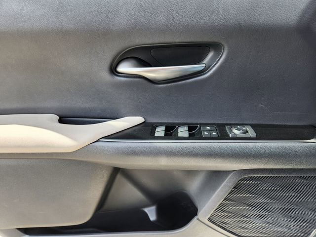 Used 2019 Lexus UX 250h w/ Premium Package image 33