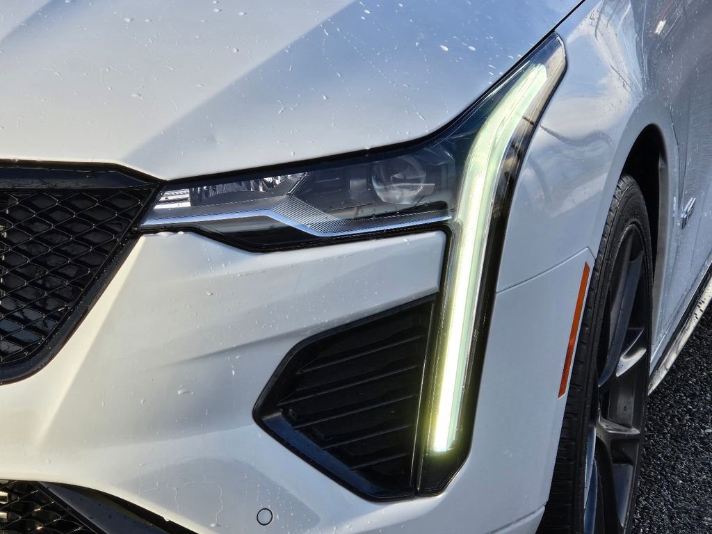 Used 2022 Cadillac CT4 V image 44
