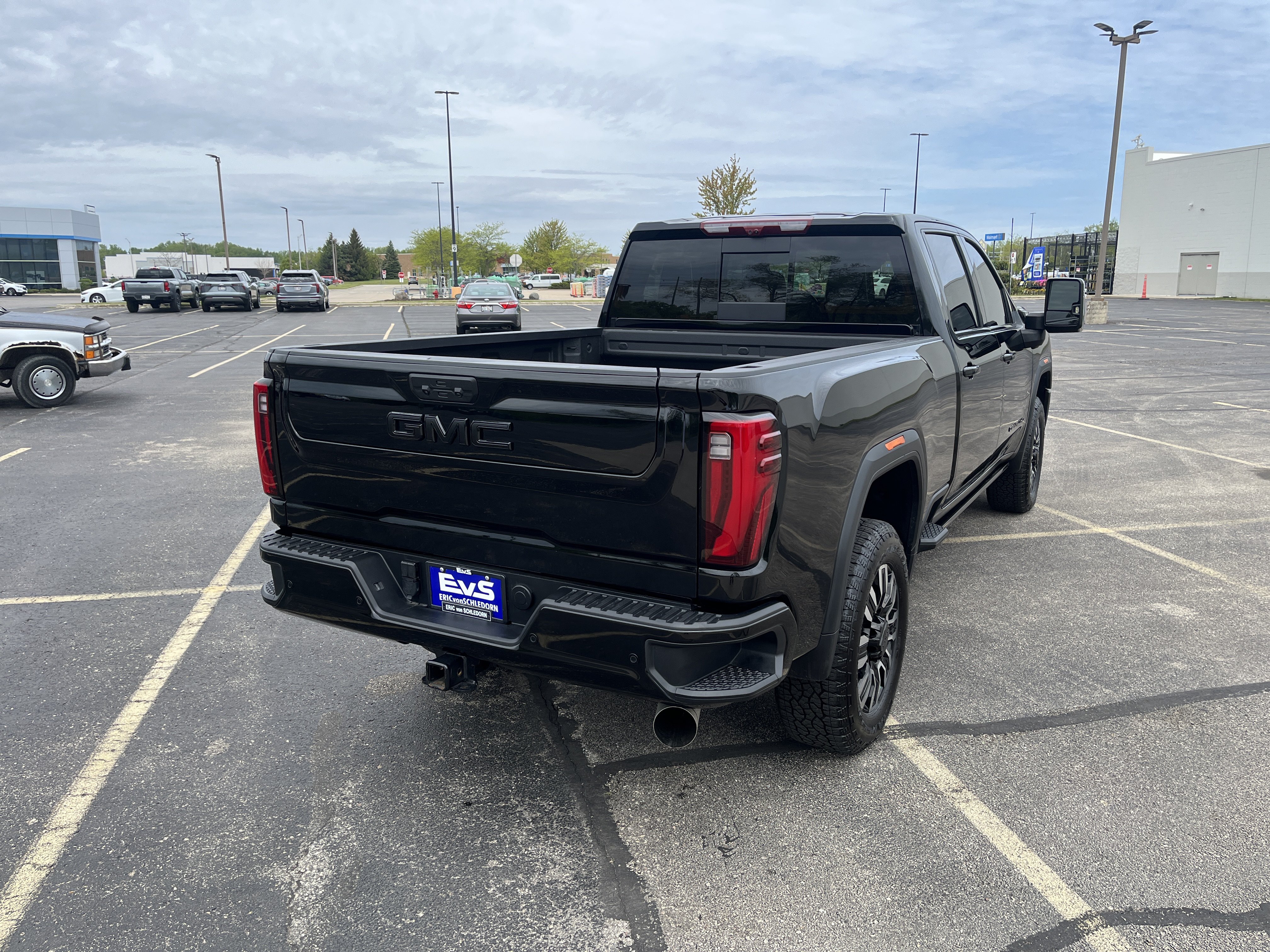 Used 2025 GMC Sierra 2500 Denali Ultimate AWD/4WD image 6