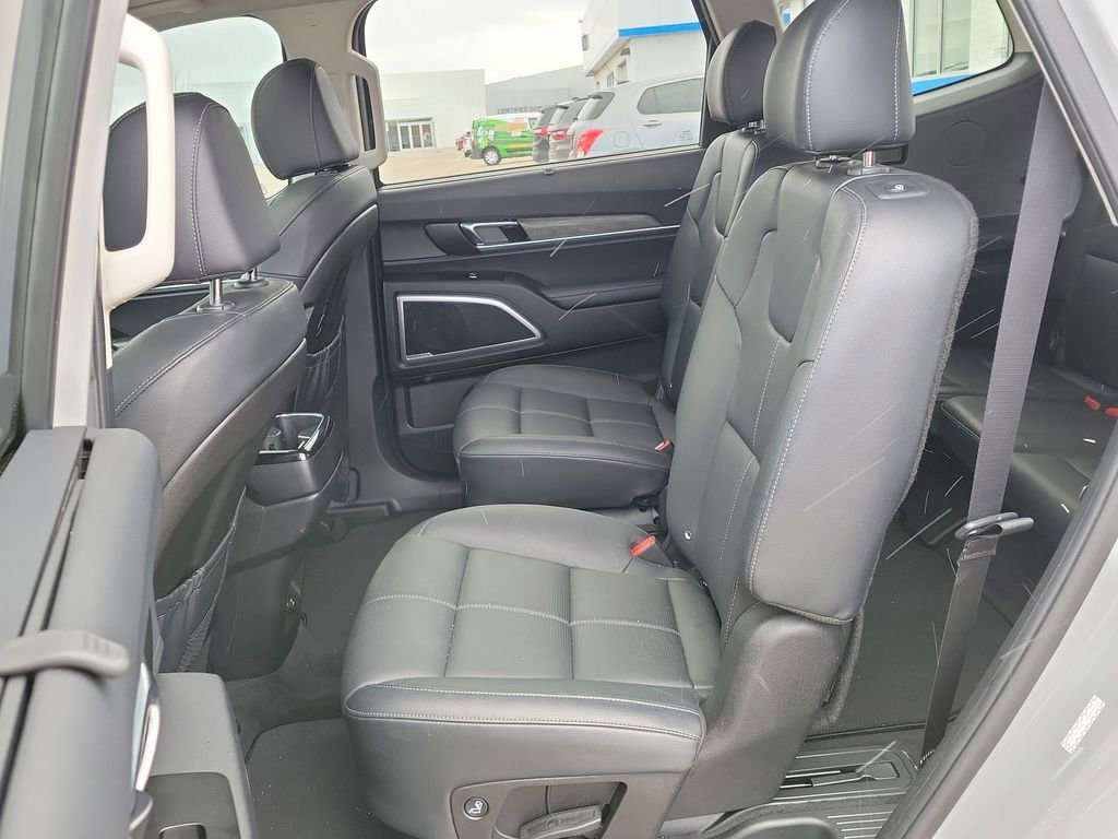 Used 2022 Kia Telluride EX w/ EX Premium Package image 29