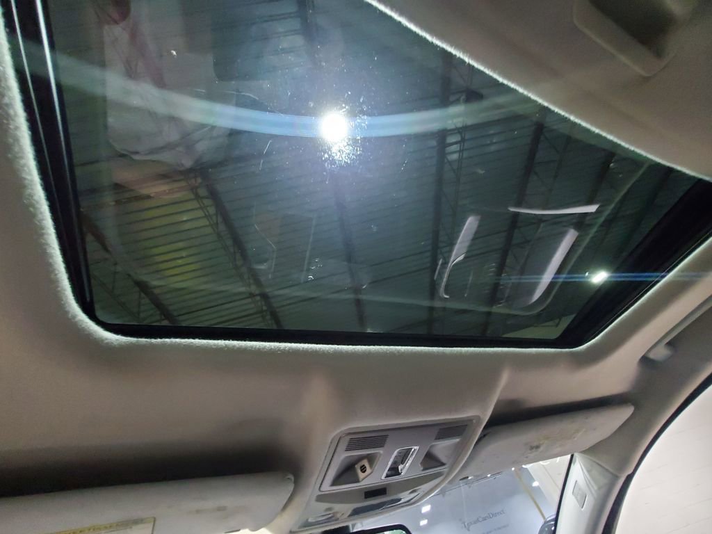 Used 2009 Jaguar XF Luxury image 31