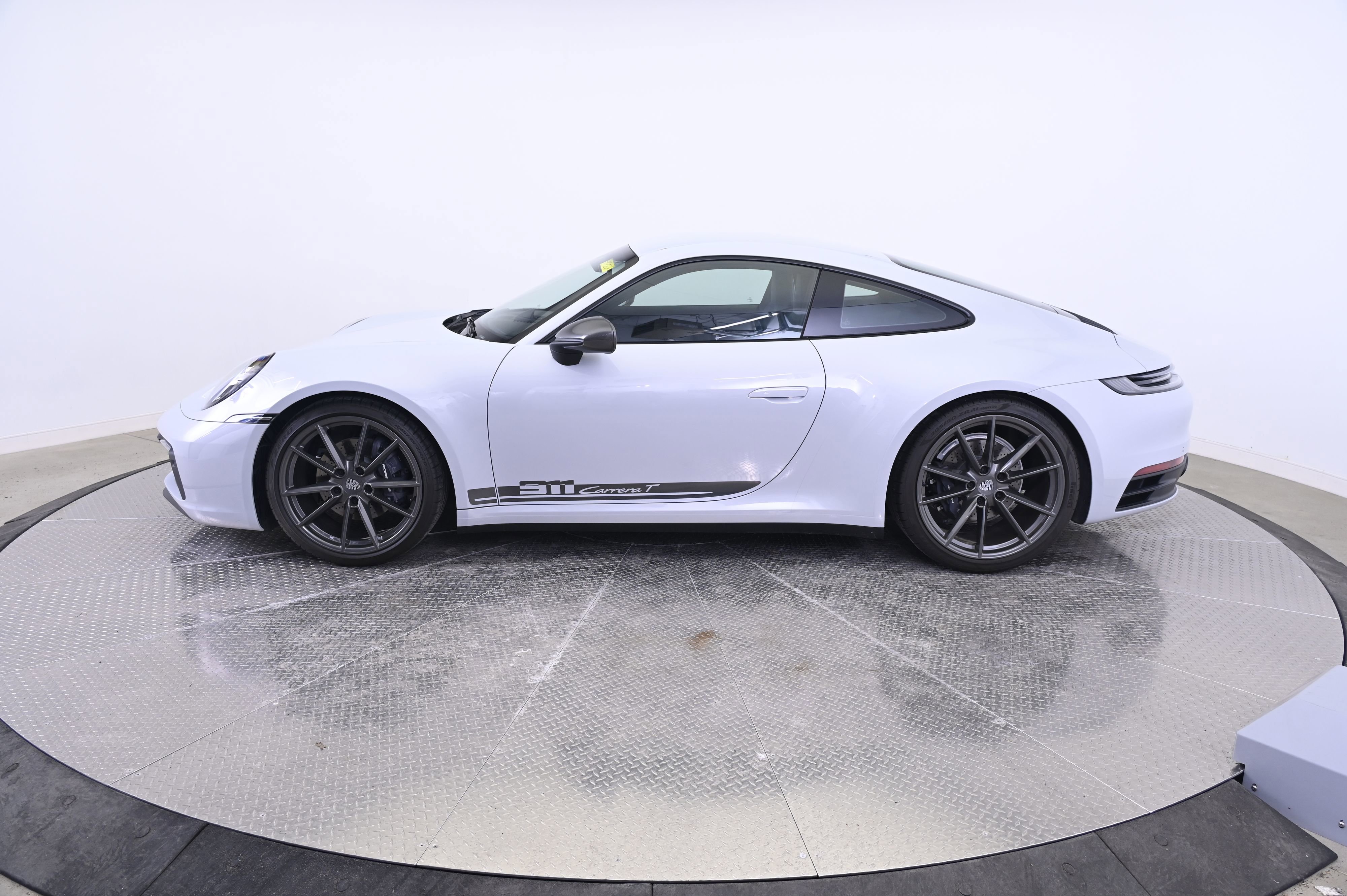 Certified 2024 Porsche 911 Carrera T image 2