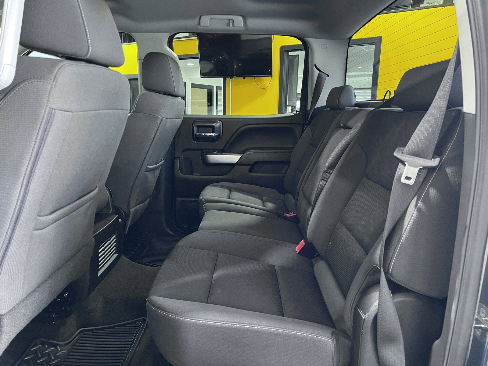 Used 2018 Chevrolet Silverado 1500 LT w/ LT Eassist Package image 19