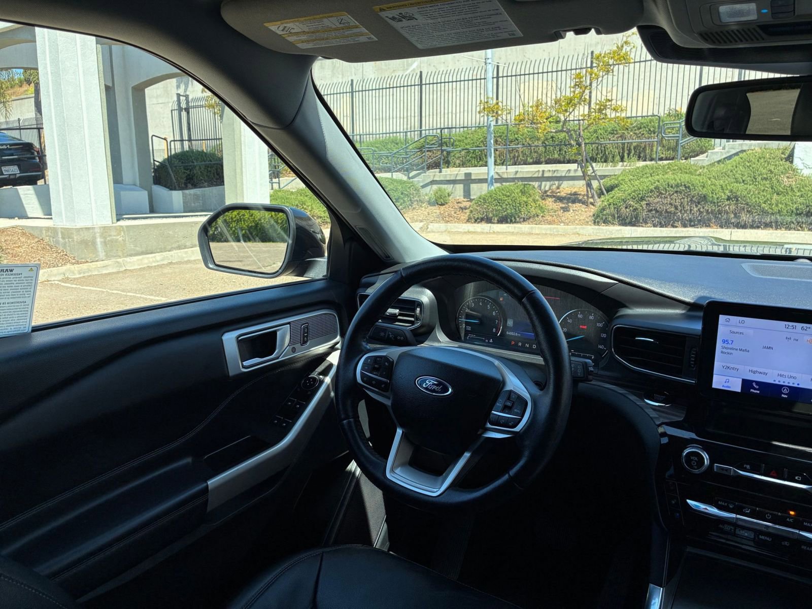 Used 2023 Ford Explorer Limited image 38