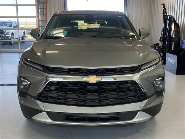 Used 2025 Chevrolet Blazer LT image 8