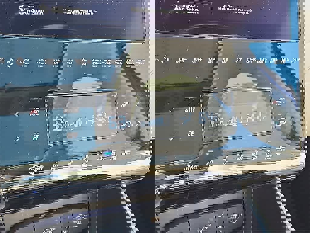 Used 2024 Hyundai Tucson Limited image 16