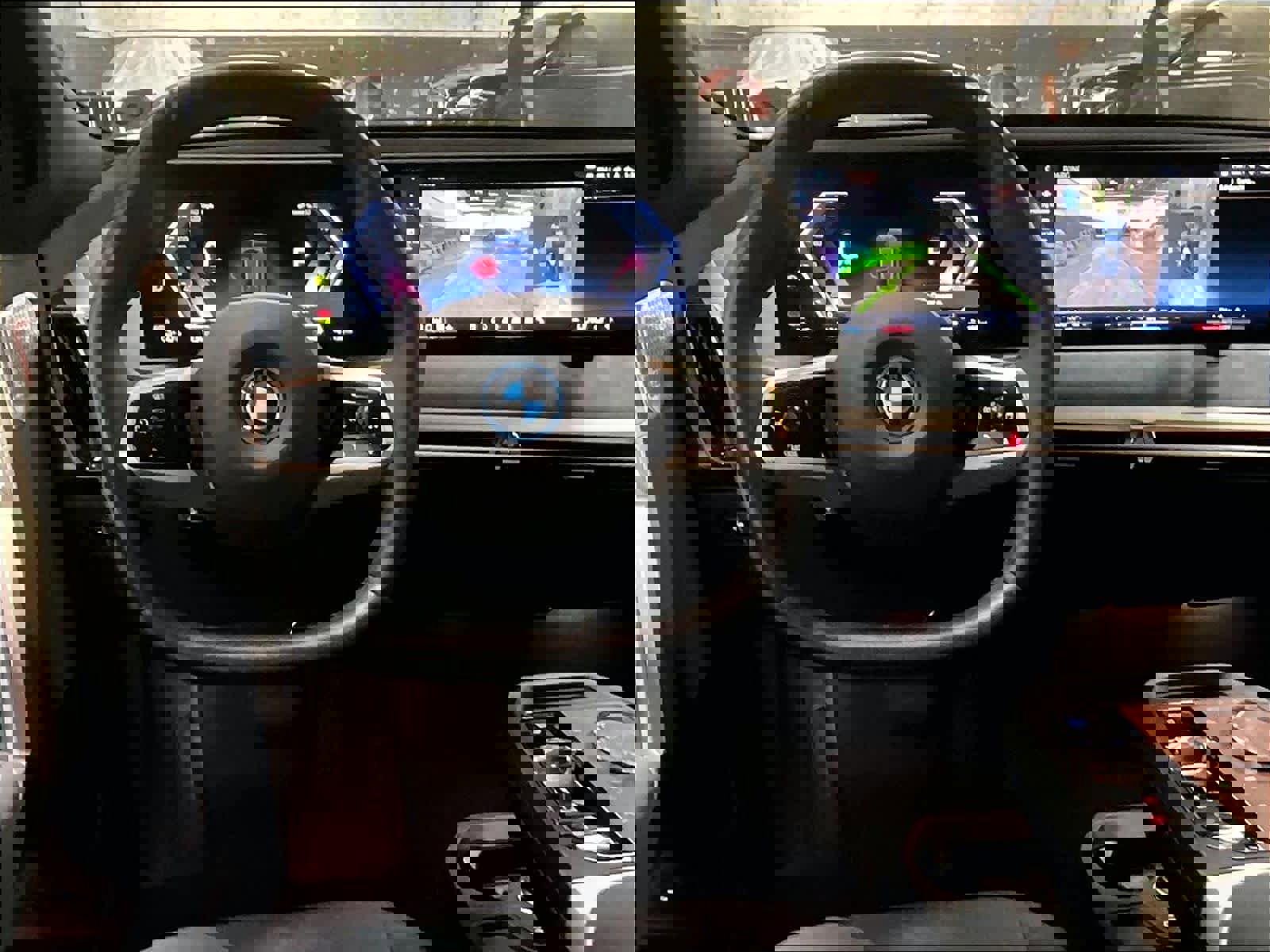 Used 2025 BMW iX xDrive50 image 8