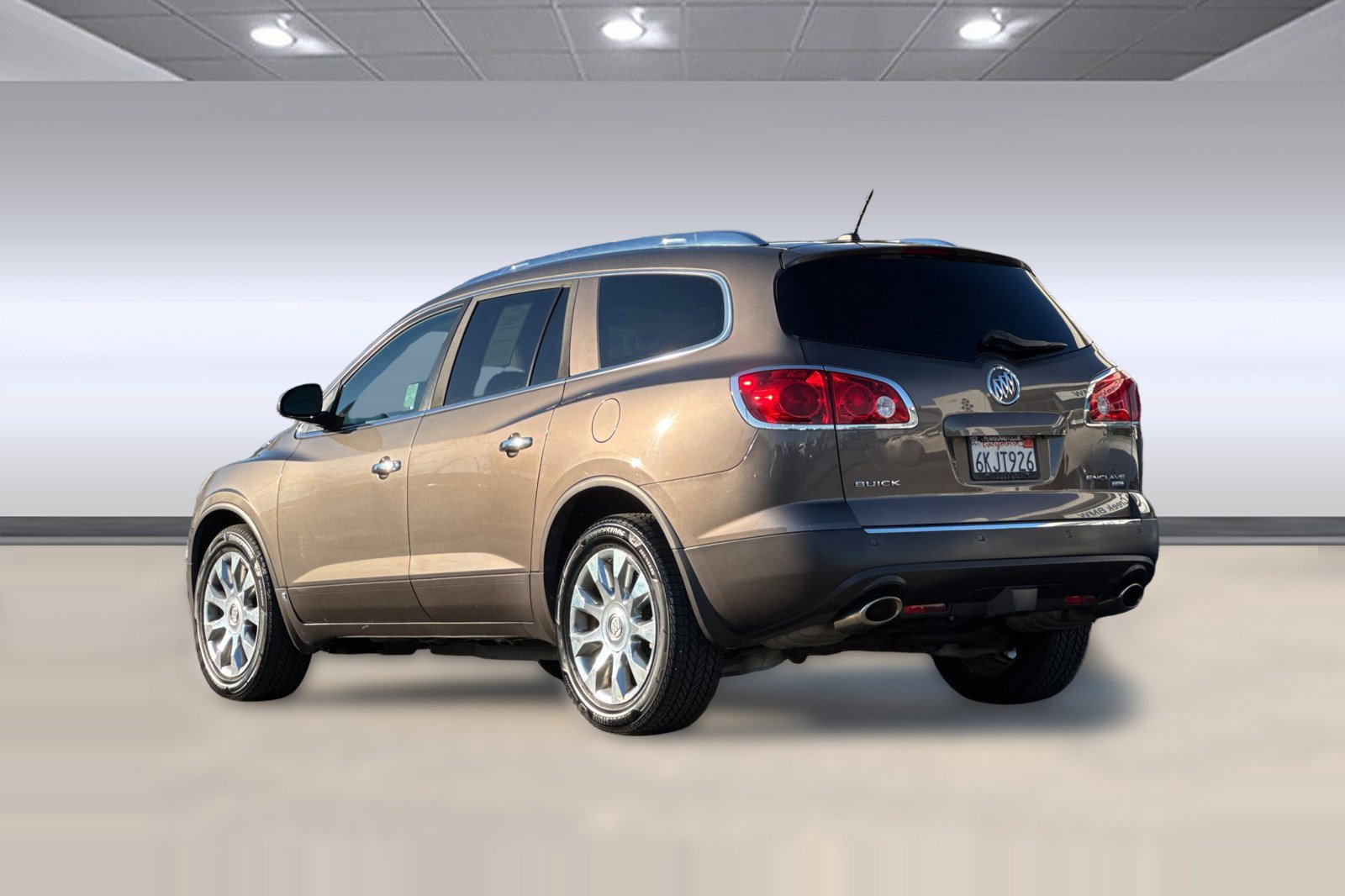 Used 2010 Buick Enclave CXL w/ Trailering Provision Package image 3