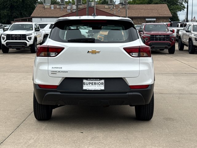 Used 2024 Chevrolet TrailBlazer LS AWD/4WD image 4