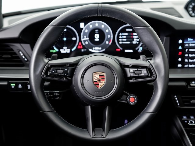 Certified 2025 Porsche 911 Carrera image 13