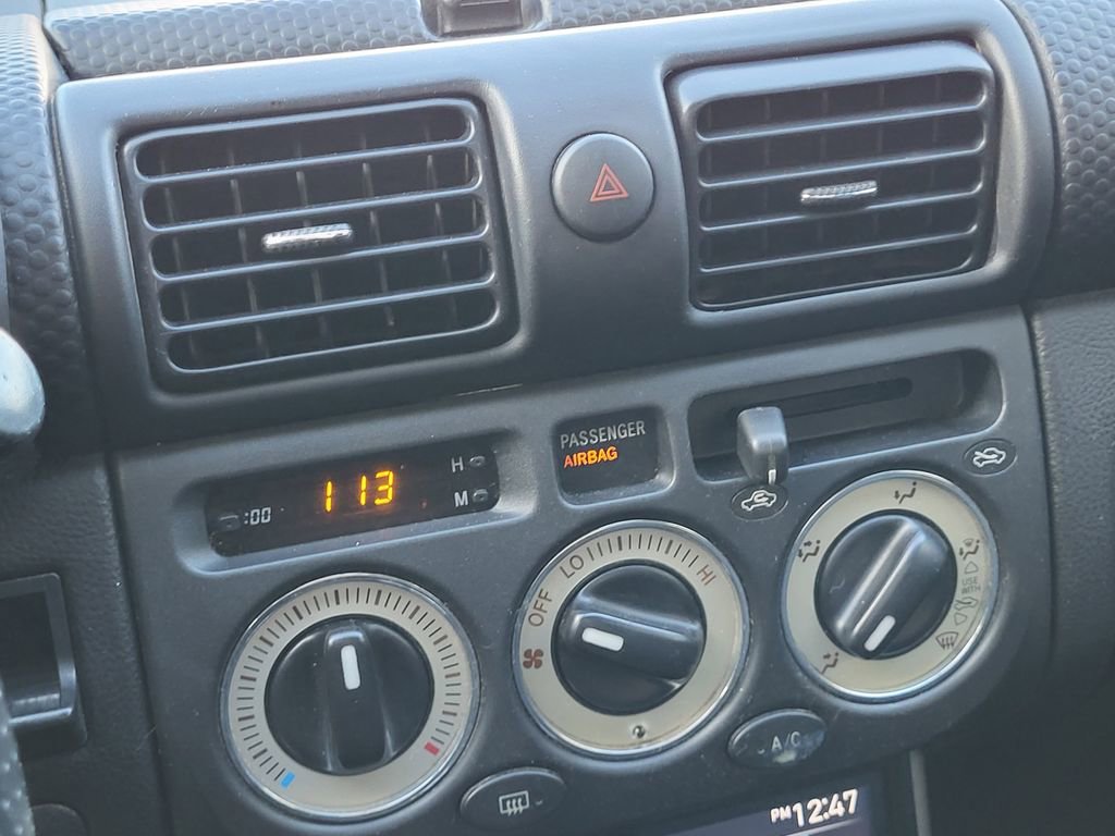 Used 2005 Toyota MR2 image 15