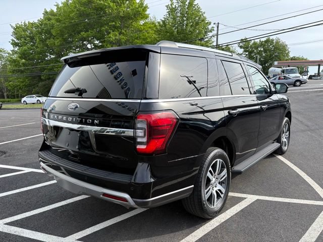 Certified 2024 Ford Expedition Limited AWD/4WD image 3