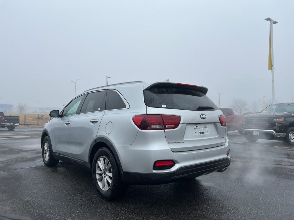 Used 2019 Kia Sorento LX w/ LX Convenience Package image 6