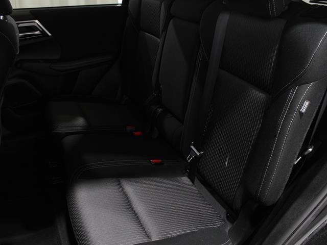 Used 2024 Mitsubishi Outlander ES image 18