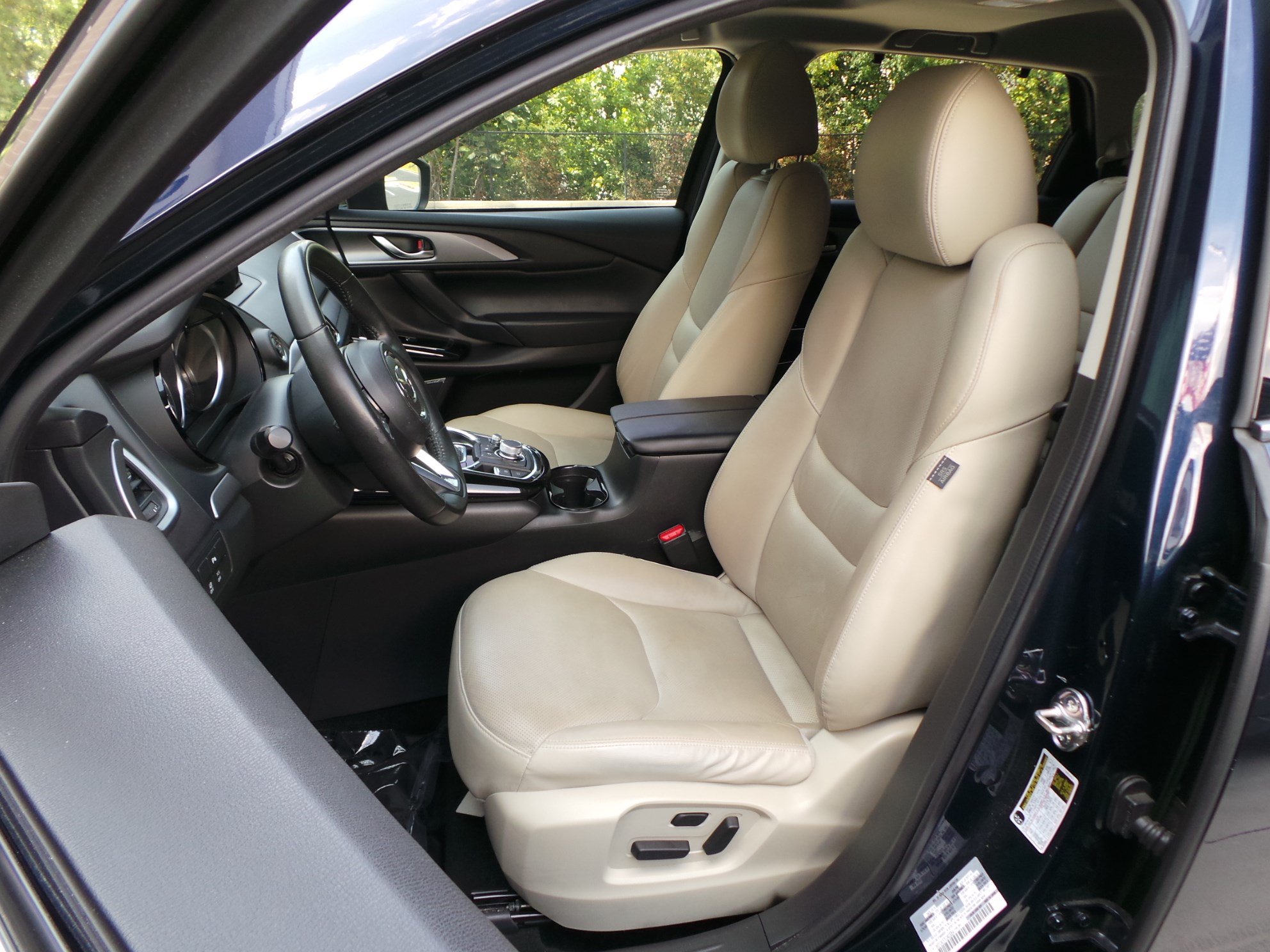 Used 2020 MAZDA CX-9 Touring w/ Touring Premium Package FWD image 7