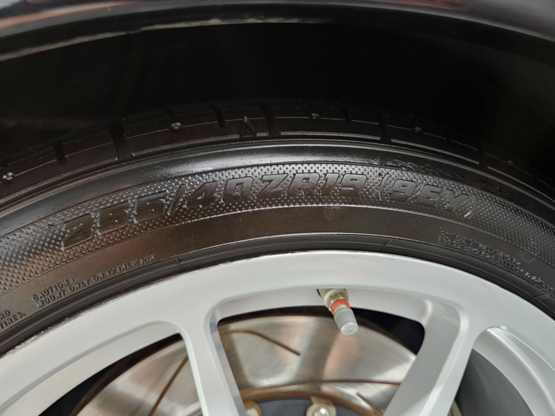 Used 2004 Aston Martin Vanquish RWD image 56