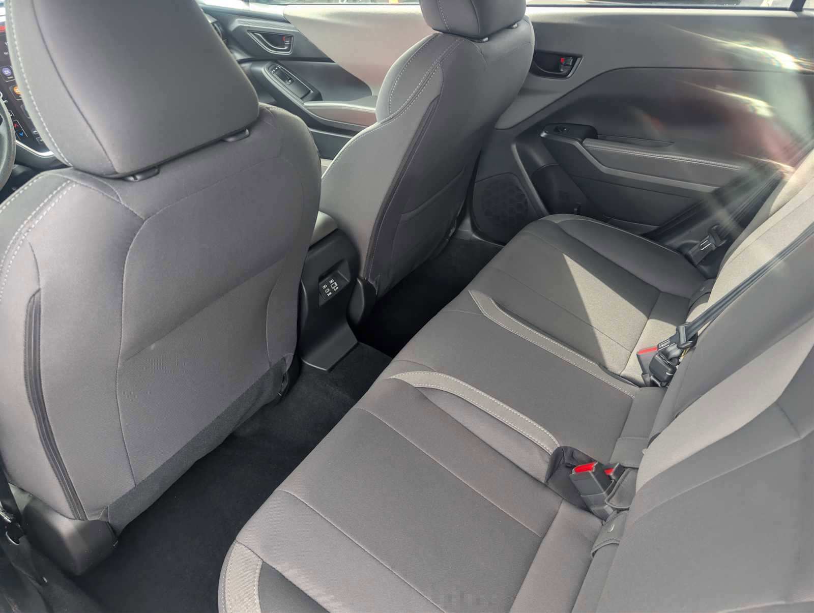 Certified 2025 Subaru Crosstrek 2.0i Premium image 21