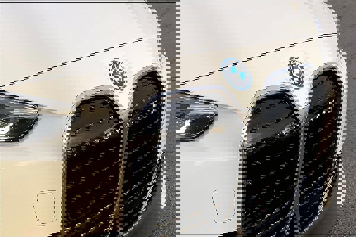 Used 2023 BMW i4 eDrive40 image 26