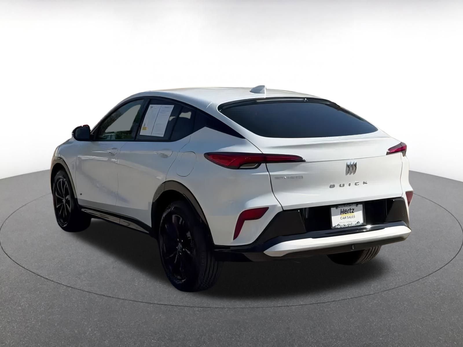 Used 2025 Buick Envista Sport Touring image 11