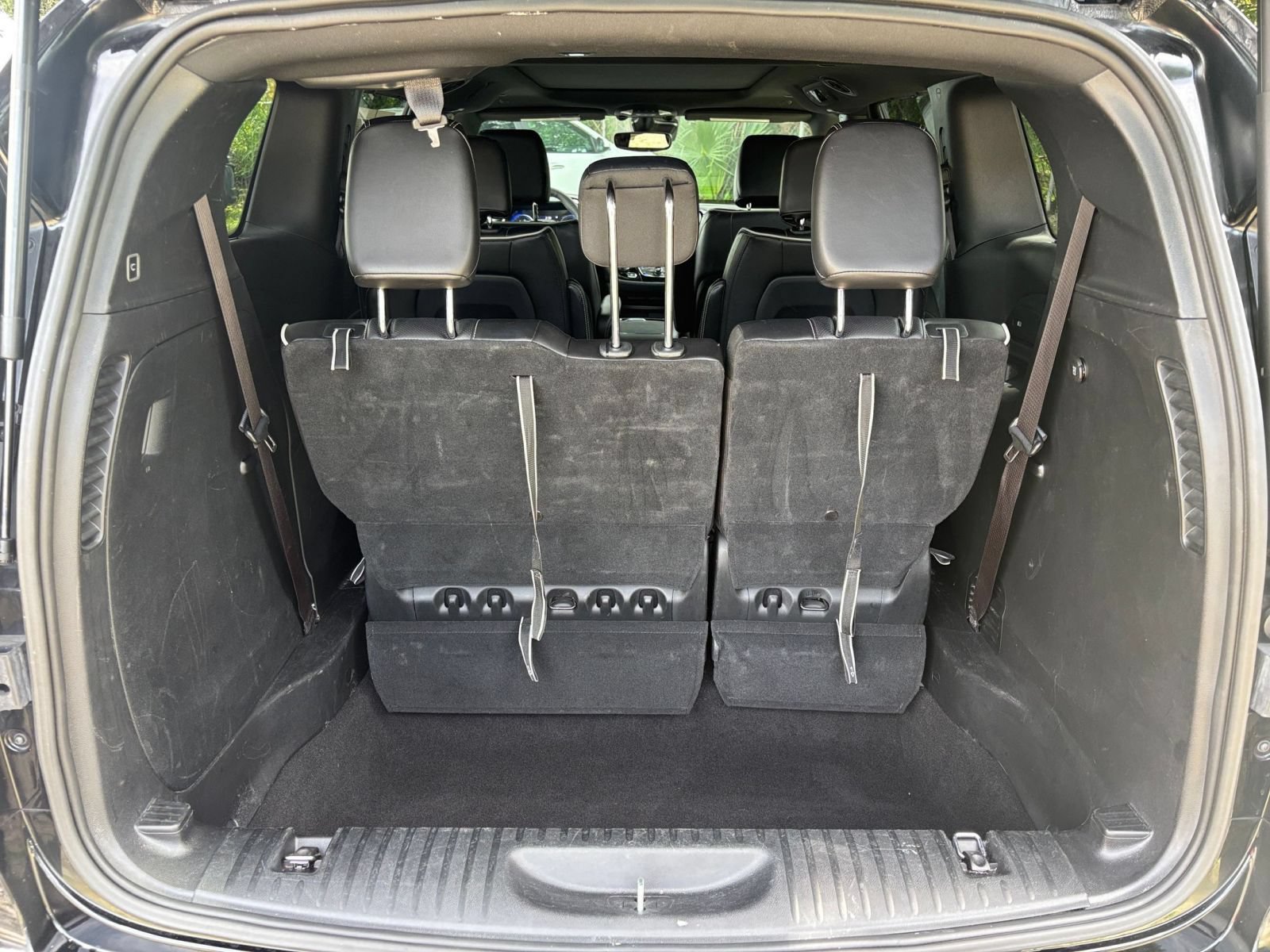 Used 2025 Chrysler Pacifica Limited FWD image 34