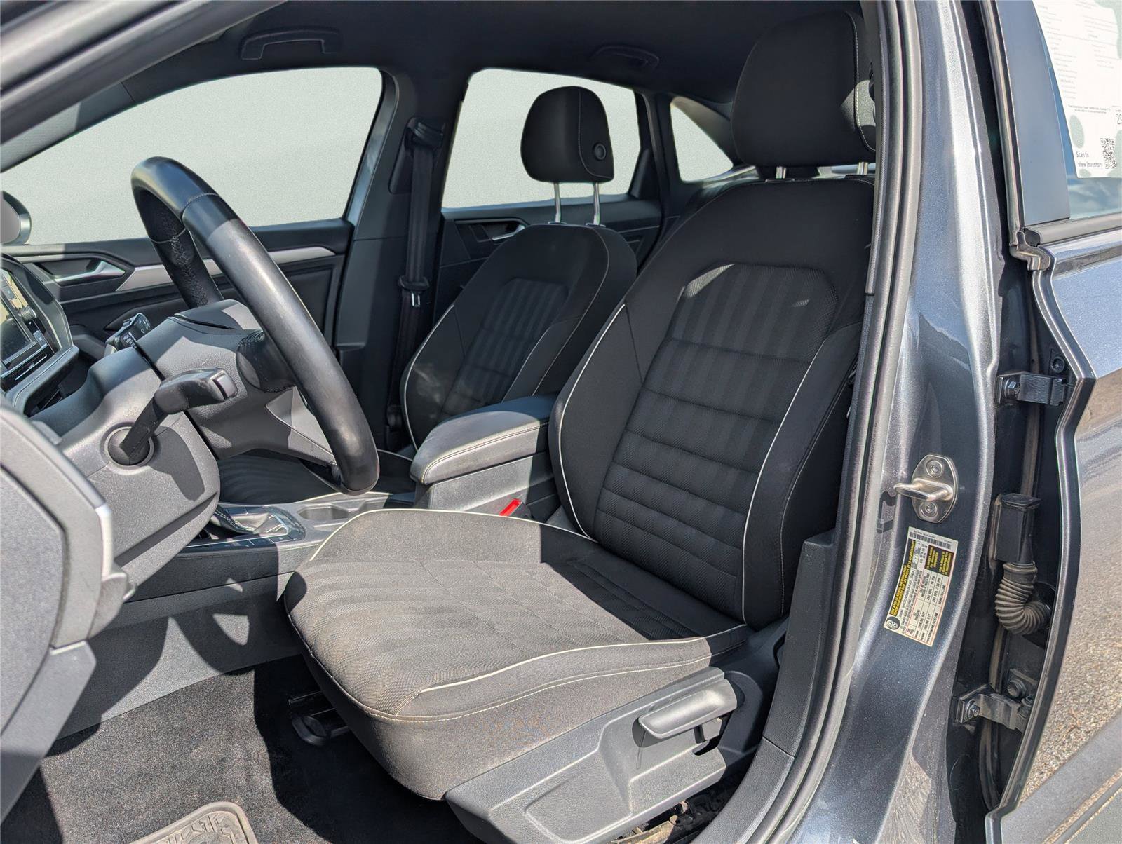 Used 2022 Volkswagen Jetta Sport image 11