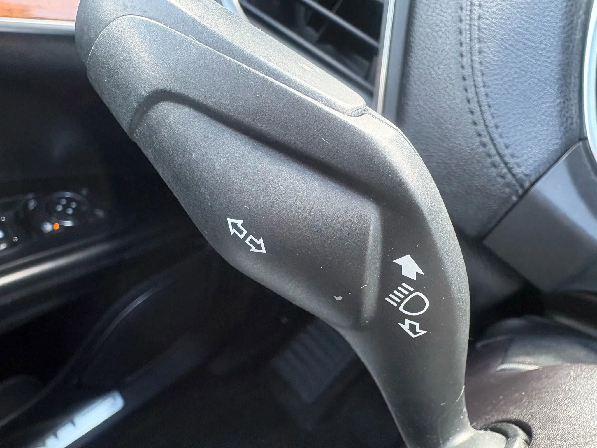 Used 2018 Lincoln MKX Reserve image 18