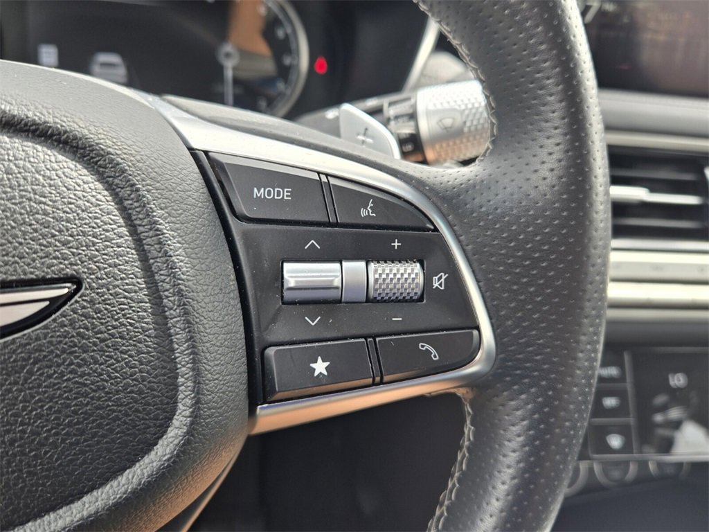 Certified 2025 Genesis G70 2.5T image 23