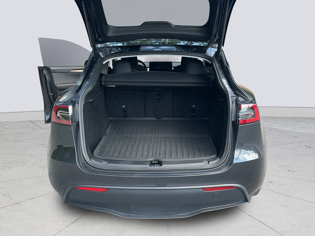 Used 2025 Tesla Model Y Performance AWD/4WD image 33
