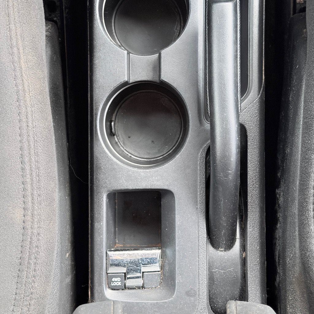 Used 2014 Jeep Patriot Latitude AWD/4WD image 37