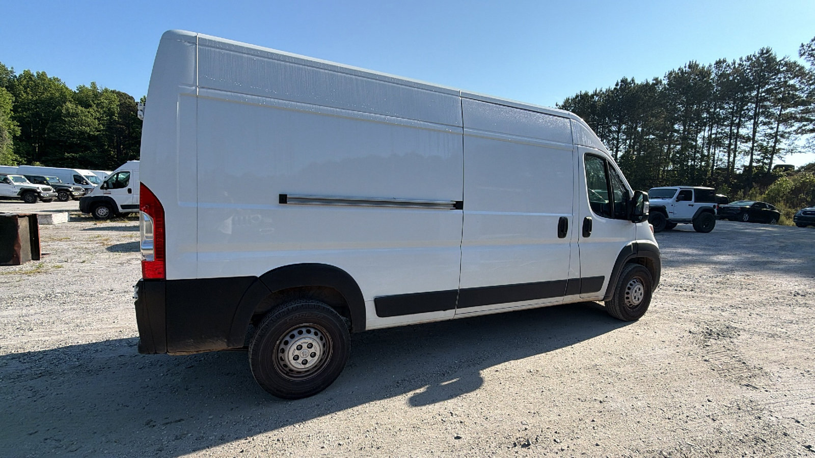 Used 2024 RAM ProMaster 2500 w/ Convenience Group FWD image 8