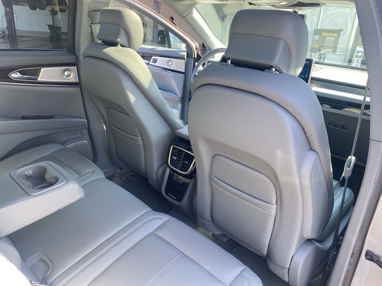 Used 2021 Lincoln Nautilus Reserve w/ Equipment Group 202A image 25