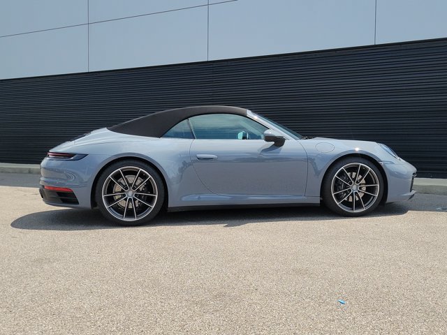 Used 2023 Porsche 911 Carrera RWD image 9
